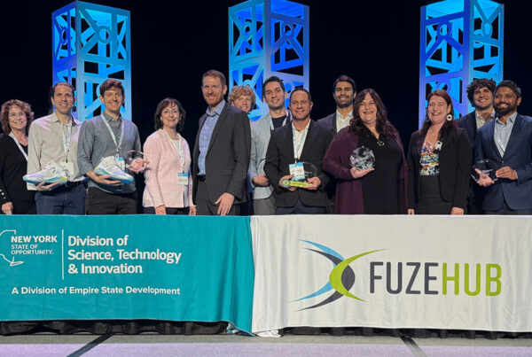 The 2024 Fuzehub Commercialization Competition Winners gather together for a group photo.